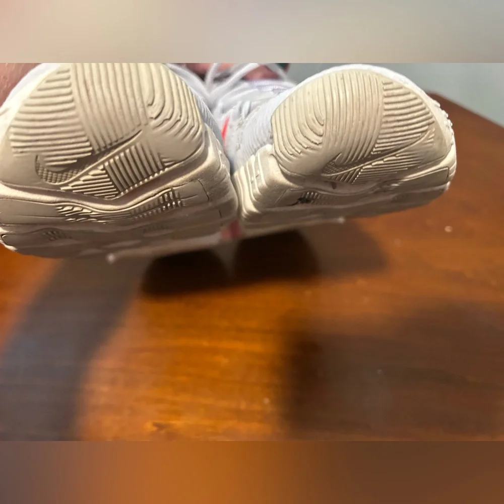 women’s Nike free metcon 3 grey/ crimson size 8 - Picture 9 of 15